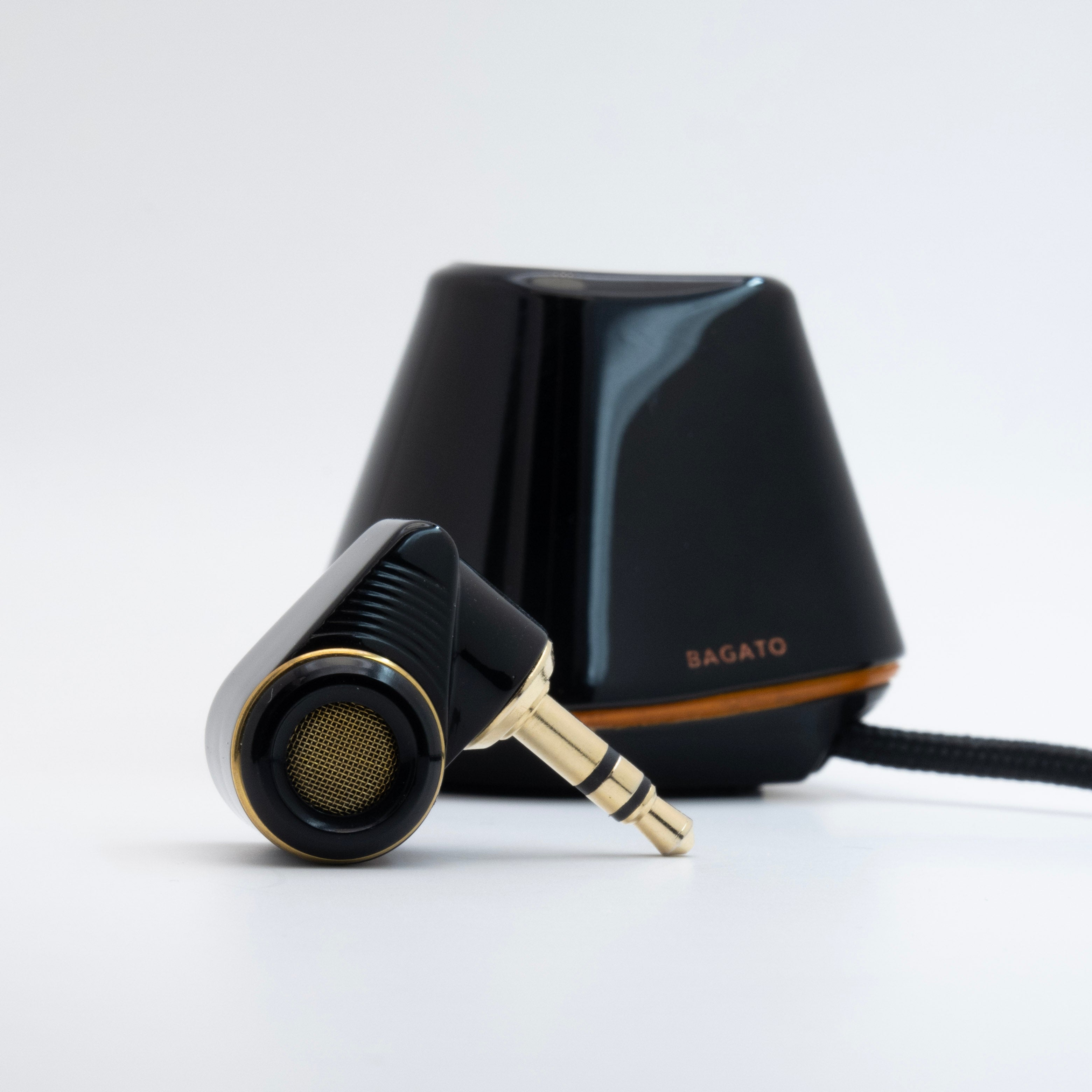 BAGATO Pocket Studio Microphone + Desktop Stand