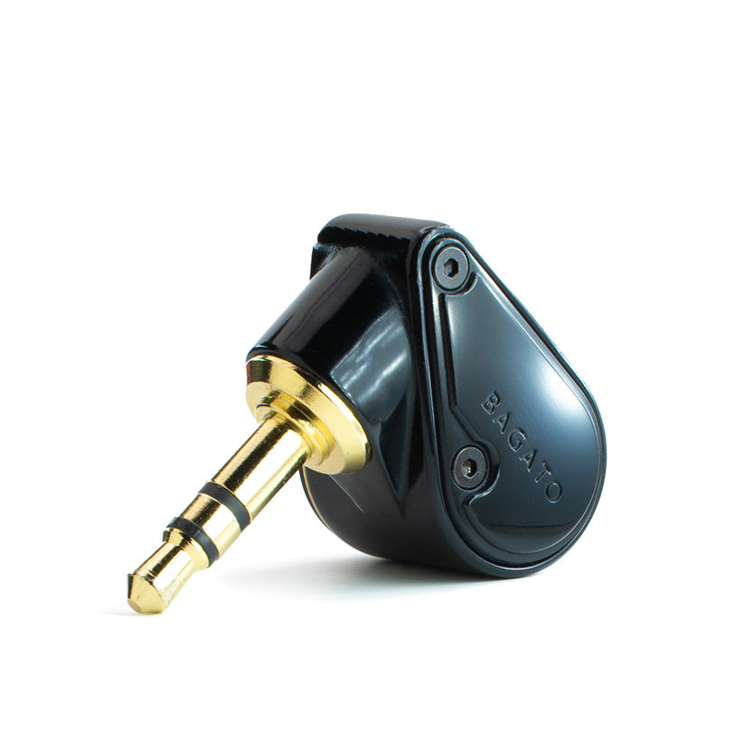 Back of the BAGATO microphone showing the 3.5 mm plug and BAGATO engraving